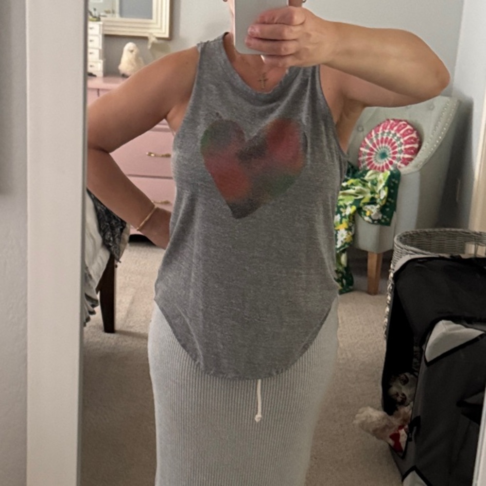 CHASOR Gray Heart Tank Top